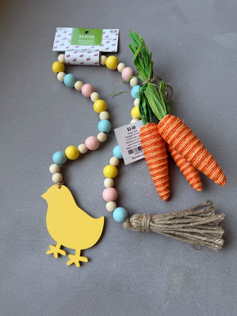 Easter decor bundle $59 retail value light balloons, eggs, cookie cutters, etc. - Picture 5 of 5